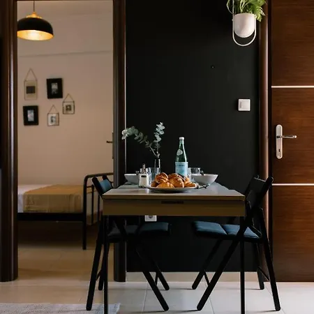 Upper - Easy Parking - Explore The Center On Foot Thessaloniki