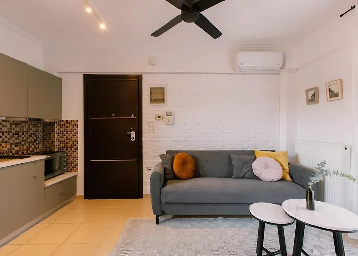 Upper - Easy Parking - Explore The Center On Foot - Modern Ano Poli