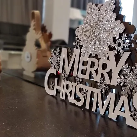 Upper - Easy Parking - Explore The Center On Foot *